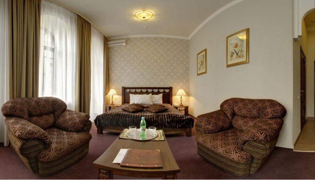 Four Rooms Mini-Hotel Kharkiv Room photo