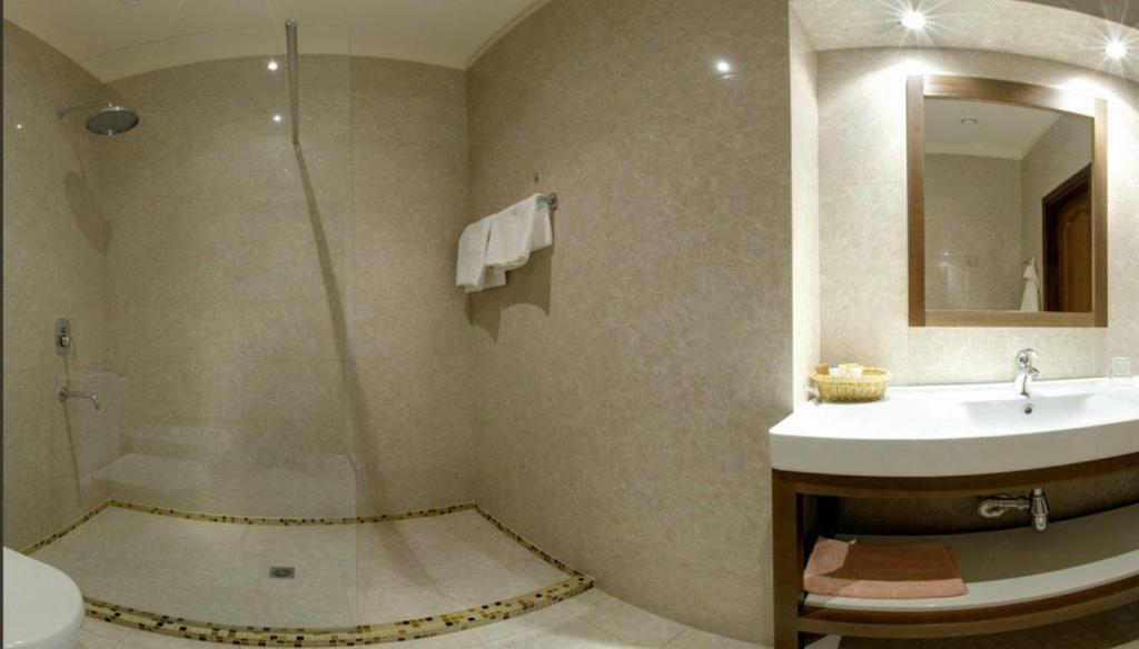 Four Rooms Mini-Hotel Kharkiv Room photo